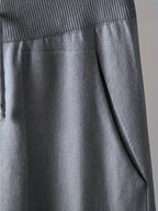 WOMEN’S V-NECK KNIT SWEATER SET SOLELII