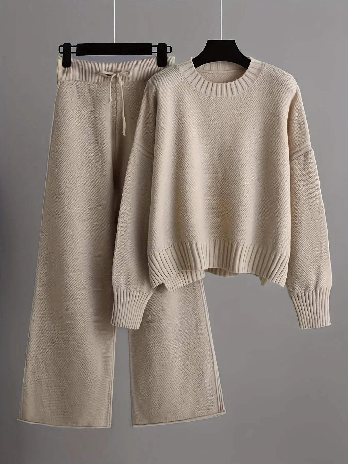 WOMEN’S KNIT SWEATER AND PANTS SET SOLELII