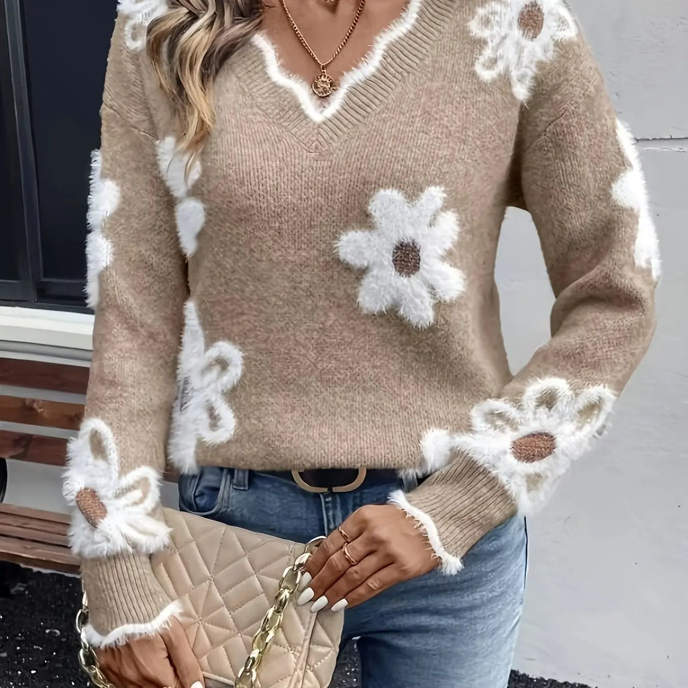 WOMEN’S PINK V-NECK FLORAL KNIT SWEATER SOLELII