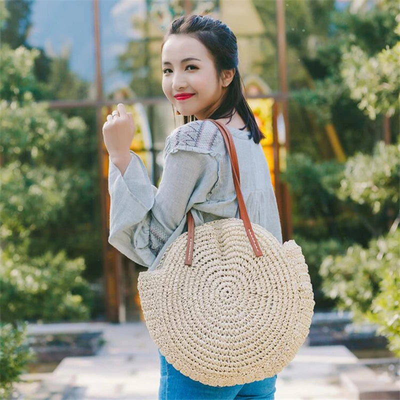 VINTAGE ROUND BEACH STRAW BAG