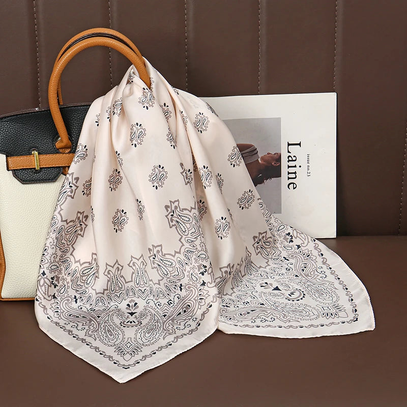 LUXURIOUS PRINTED WOMEN'S SCARF