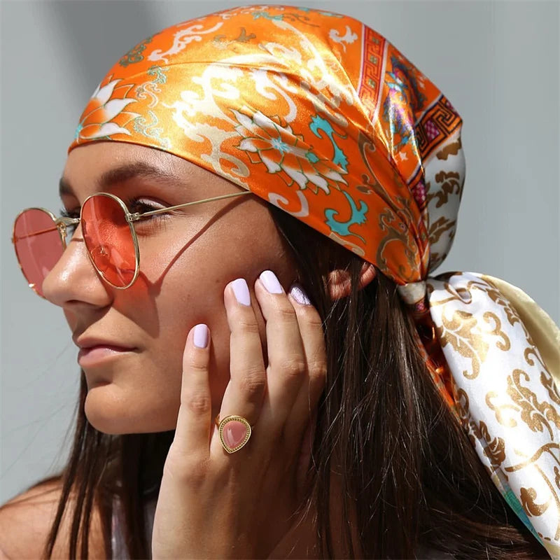 SATIN PRINT SQUARE SCARF