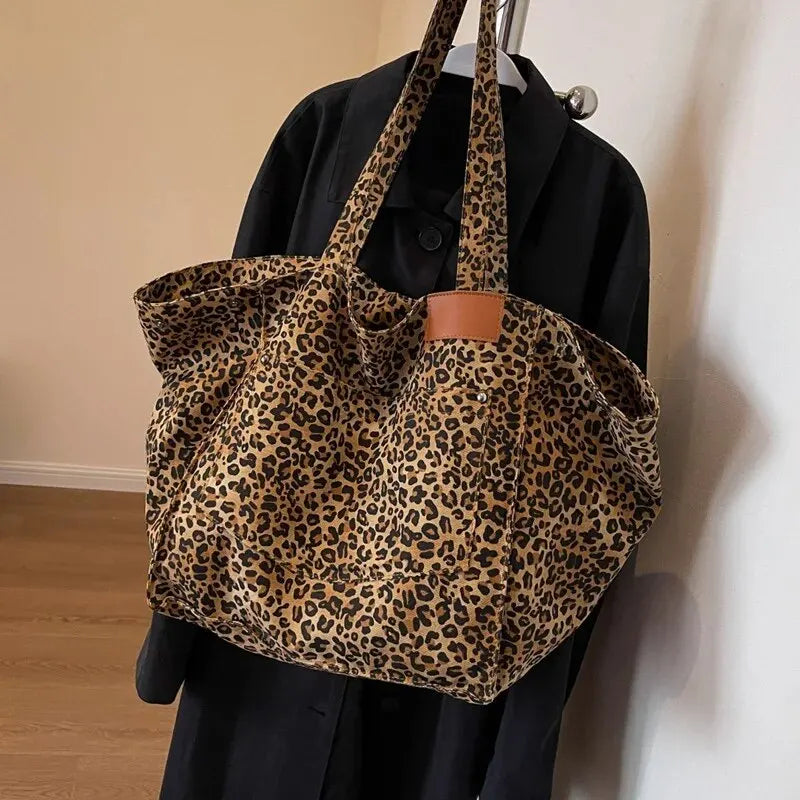 LEOPARD PRINT TOTE BAG