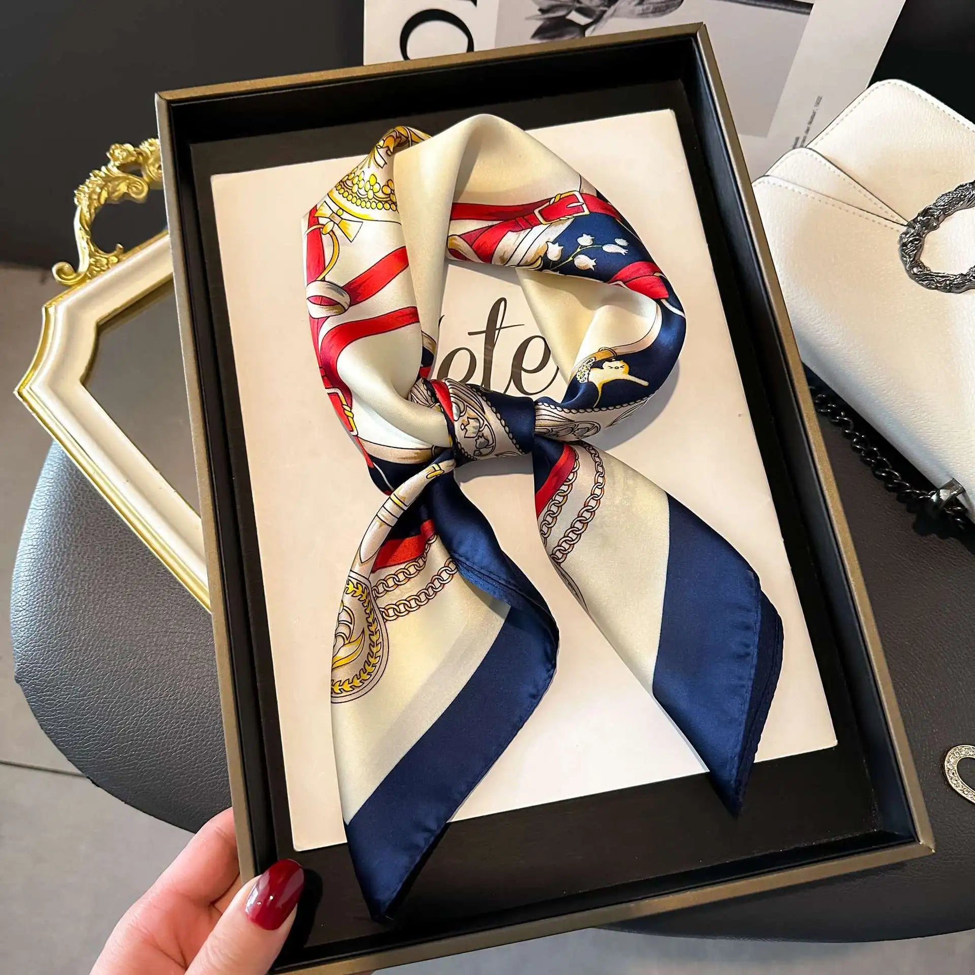 LUXURY CHAIN PRINT SILK-LIKE SCARF