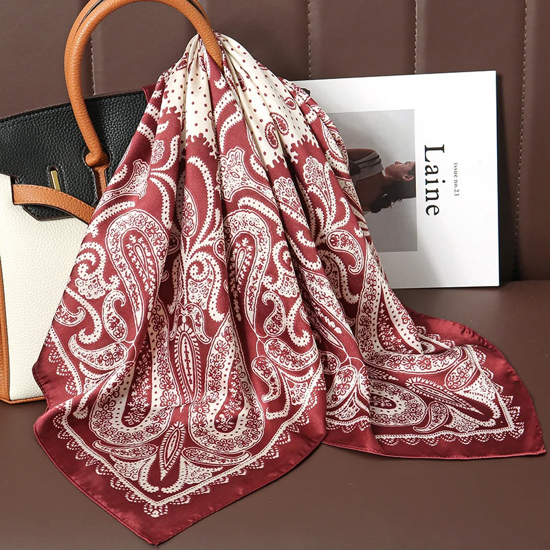 LUXURIOUS PRINTED WOMEN'S SCARF