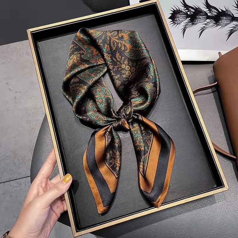 LUXURY CHAIN PRINT SILK-LIKE SCARF