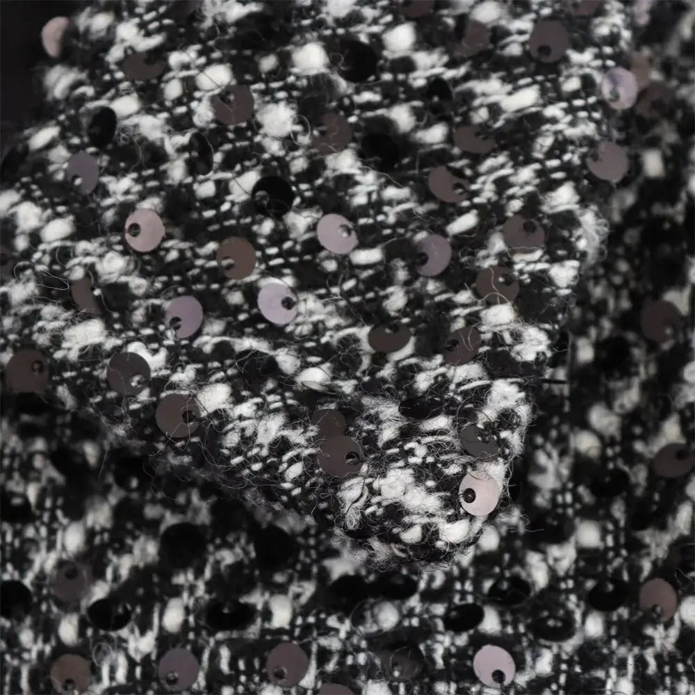 WOMEN’S TEXTURED SHORT JACKET WITH PEARL DETAILS SOLELII