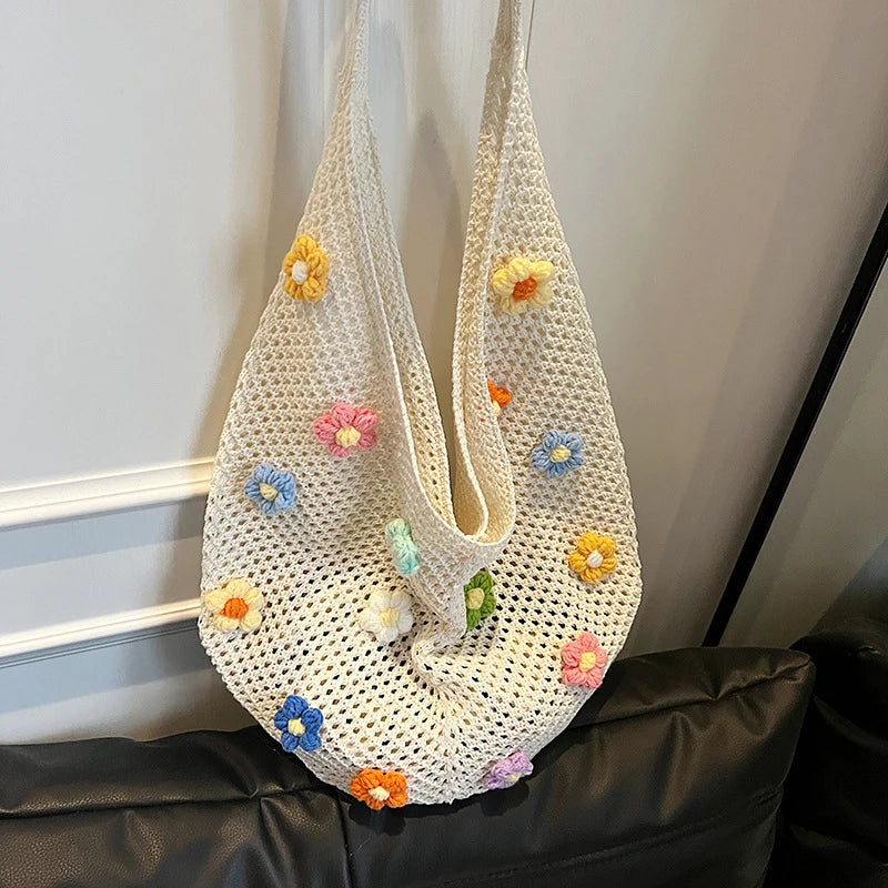 BOHEMIAN KNIT STRAW ZIPPER TOTE