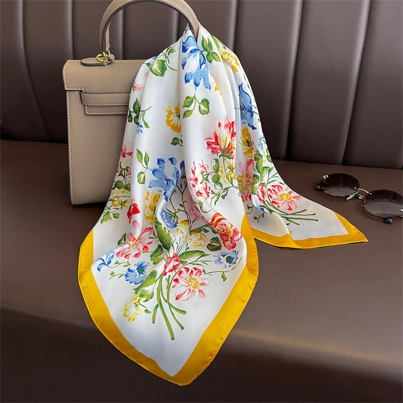 LUXURIOUS PRINTED WOMEN'S SCARF