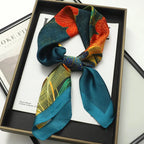 WOMEN'S SILK-LIKE SQUARE SCARF SOLELII