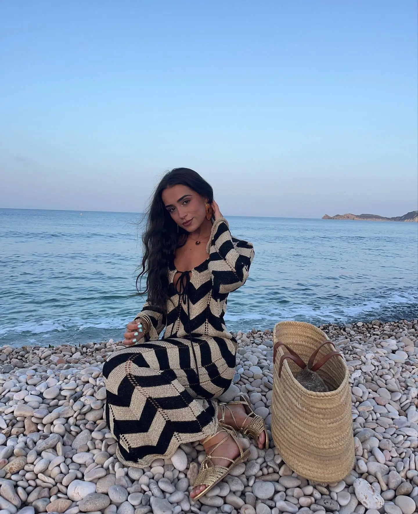 WOMEN'S STRIPED KNIT MAXI DRESS LACE-UP