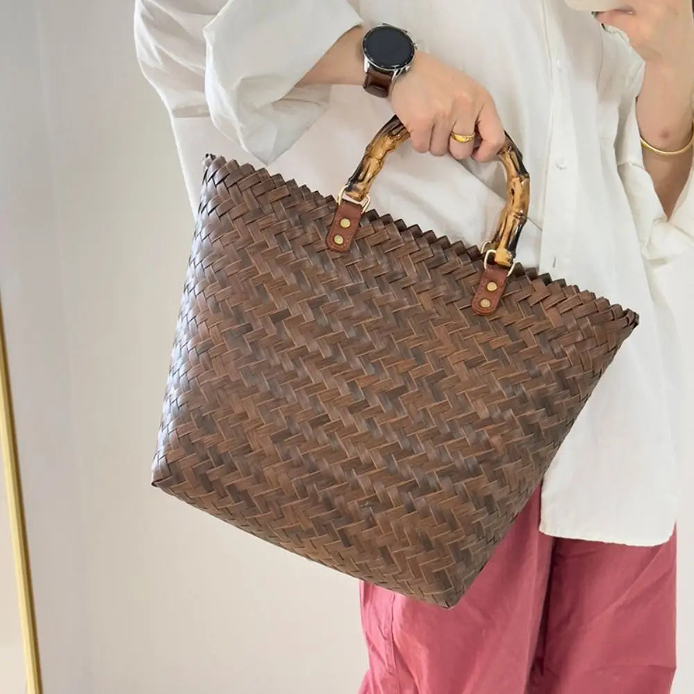 WOVEN BAMBOO-HANDLE CROCHET TOTE