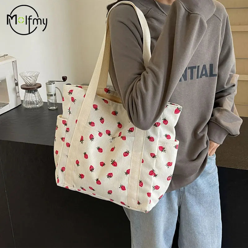 STRAWBERRY CORDUROY ZIPPER SHOULDER BAG