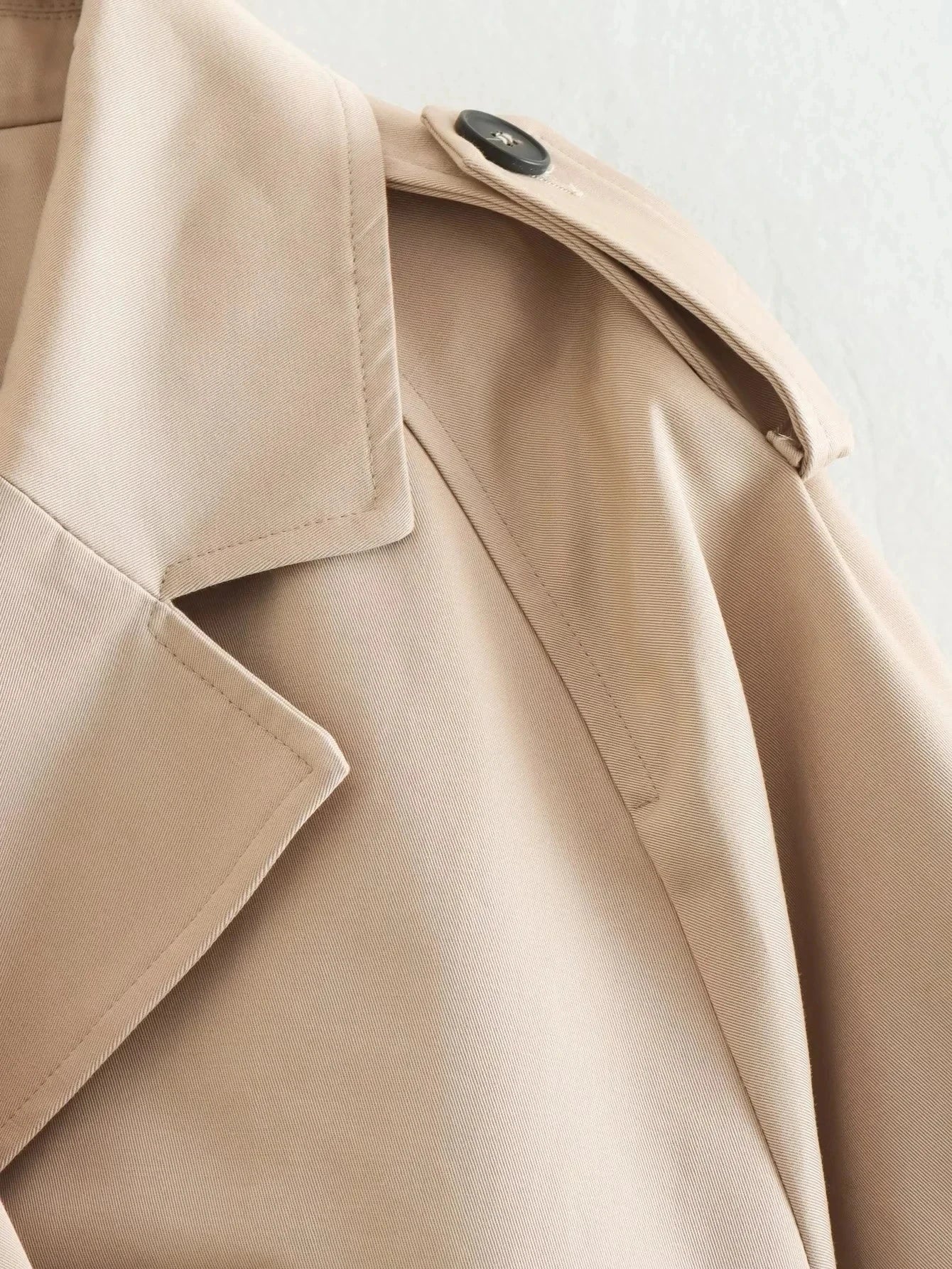 CROPPED DOUBLE-BREASTED TRENCH JACKET