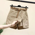 CHIC SHORTS WITH LOOSE BUTTONS AT THE WAIST SOLELII