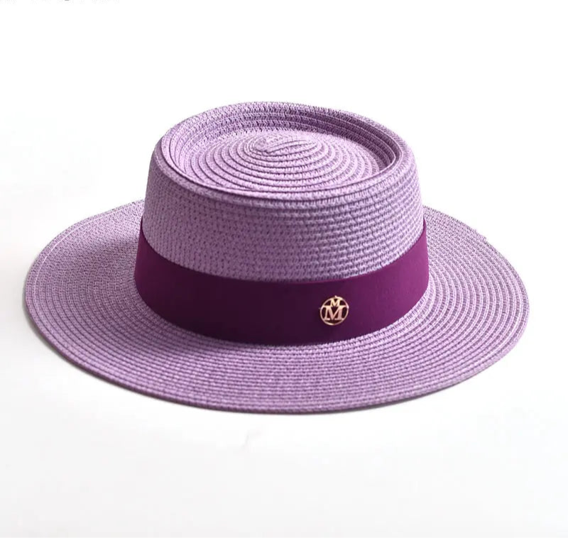 WOMEN’S STRAW SUN HAT WITH FLAT BRIM & RIBBON