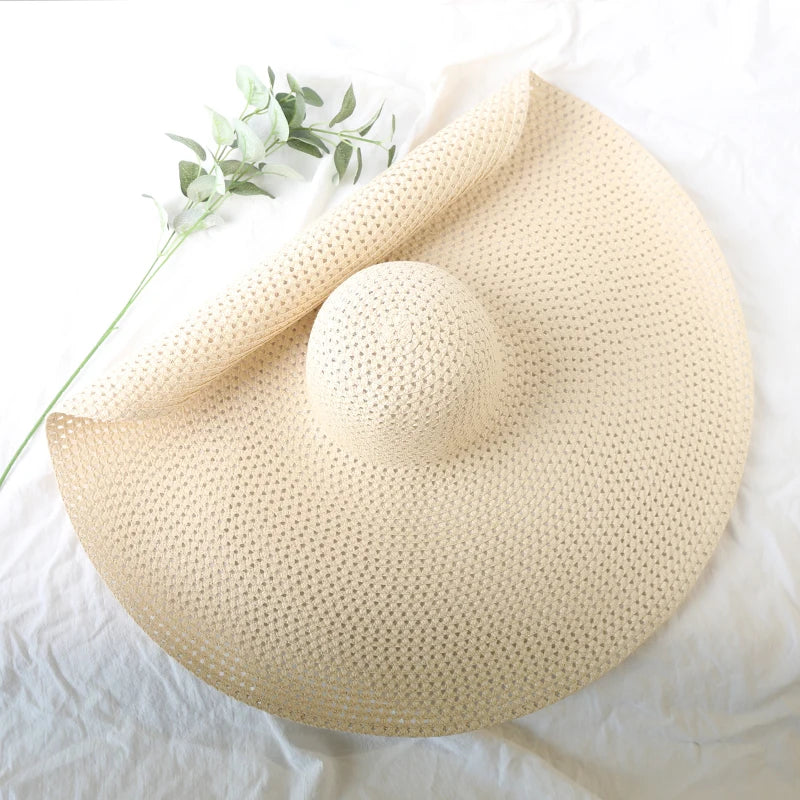 WIDE-BRIMMED STRAW SUN HAT