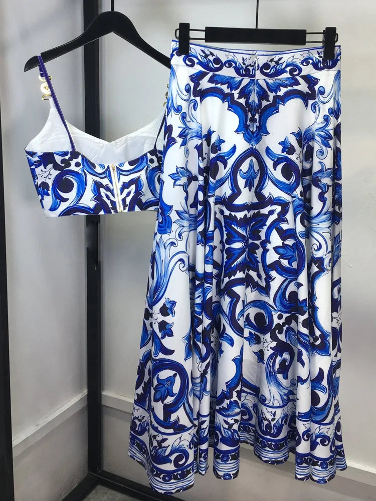 BOHEMIAN BLUE AND WHITE PORCELAIN 2 PIECES SET