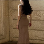 SLEEVELESS KNITTED DRESS WITH ROUND NECK SOLELII