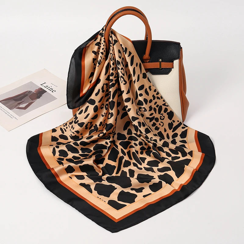LUXURIOUS PRINTED WOMEN'S SCARF