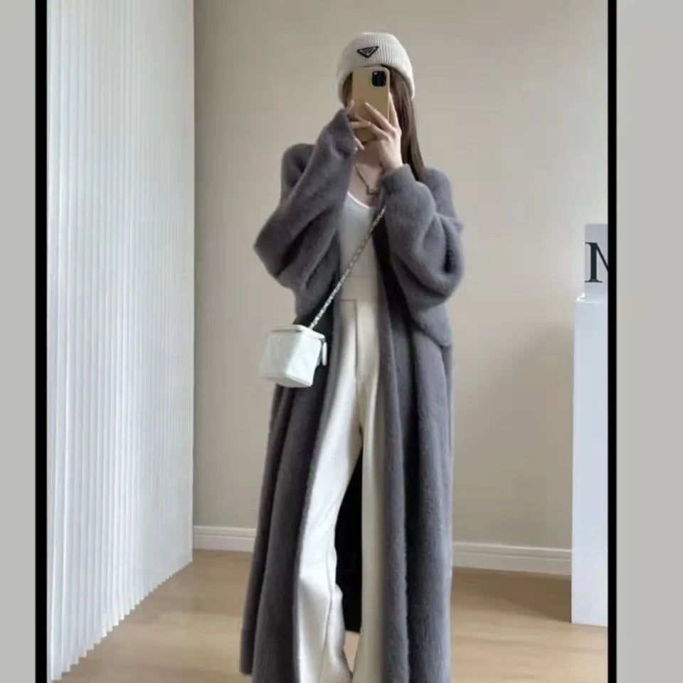 LONG KNITTED CARDIGAN WITH V-NECK
