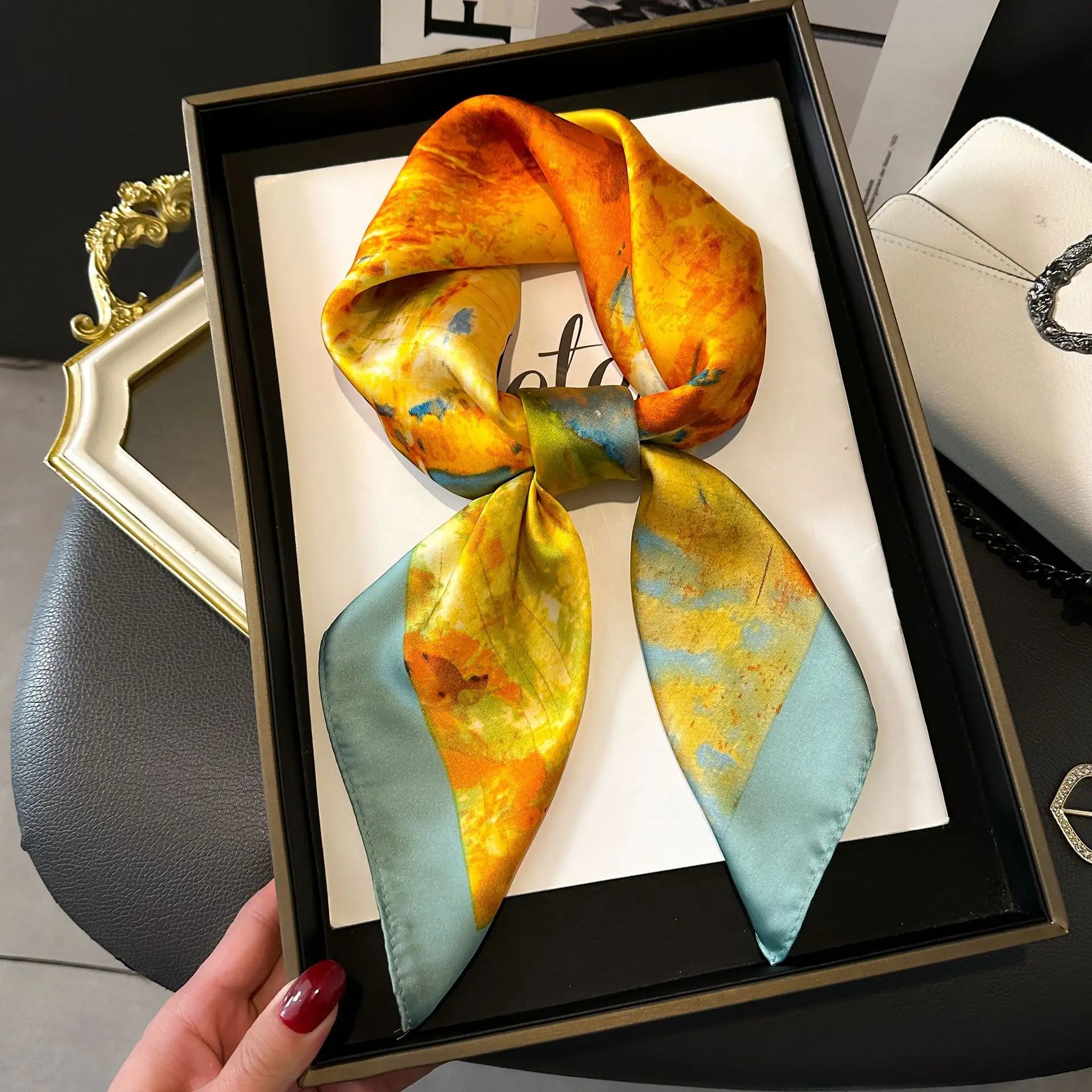 LUXURY CHAIN PRINT SILK-LIKE SCARF