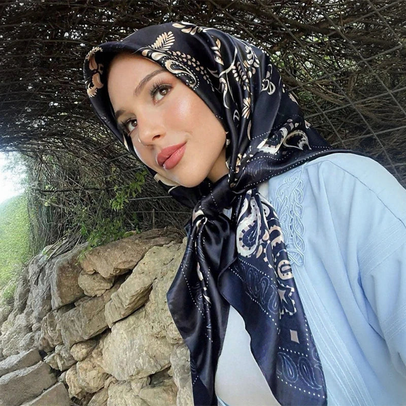 SATIN PRINT MULTIFUNCTIONAL SQUARE SCARF