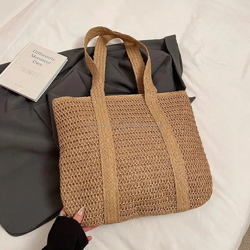 WOVEN STRAW LETTER EMBROIDERY TOTE