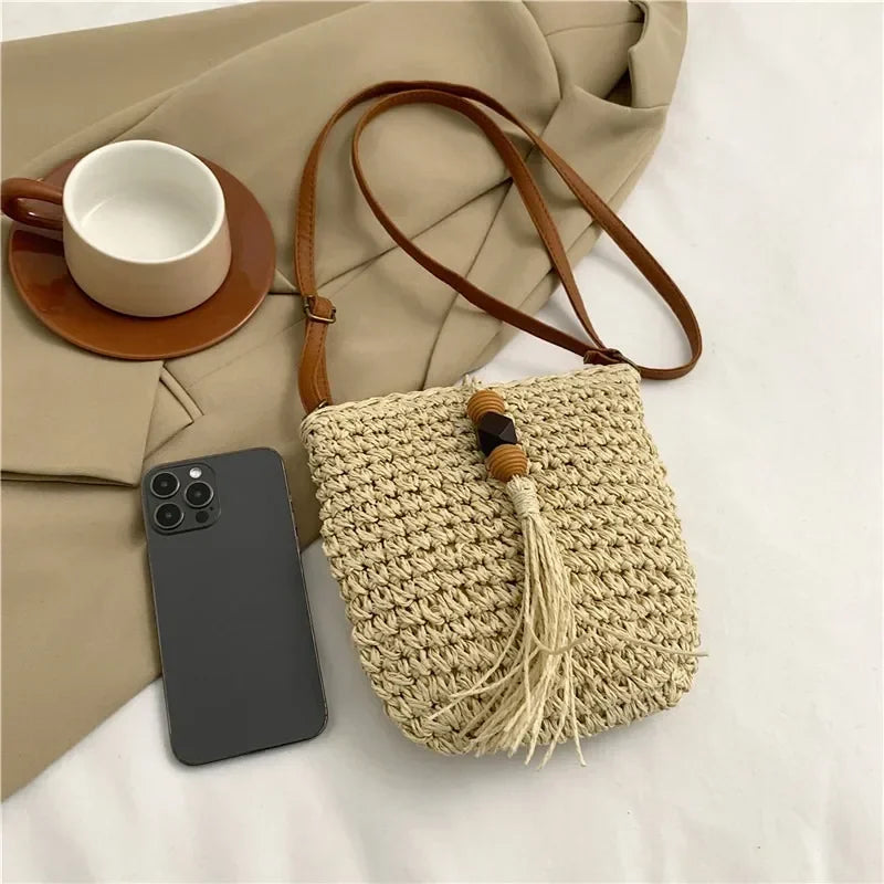 KNIT MESH BUCKET SHOULDER BAG