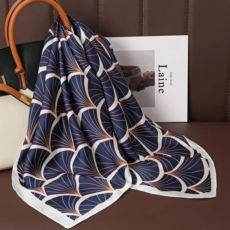 LUXURIOUS PRINTED WOMEN'S SCARF