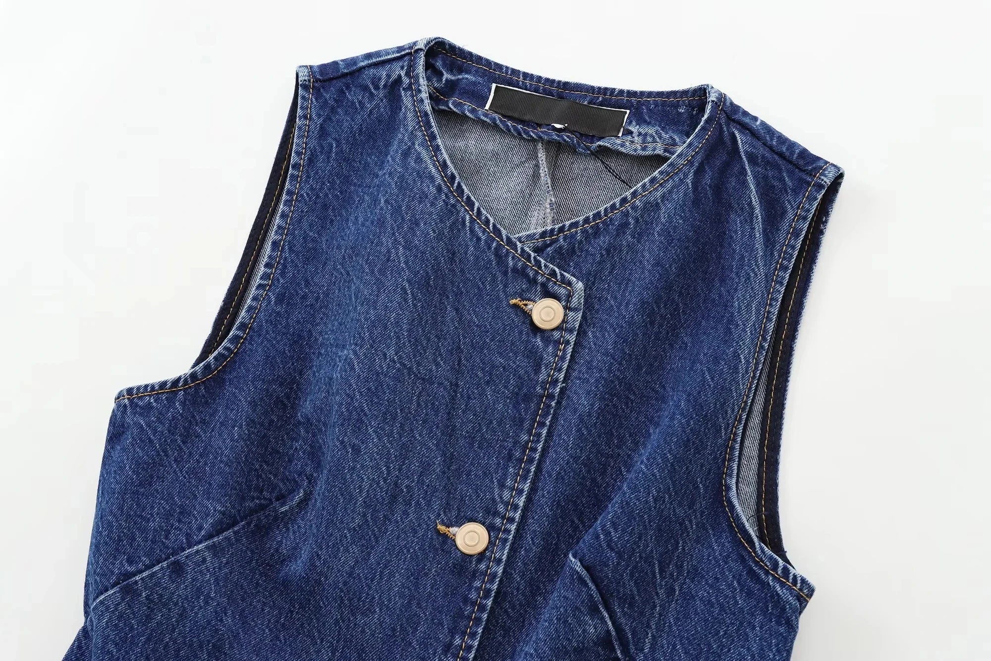 SHORT DENIM VEST WITH V-NECK