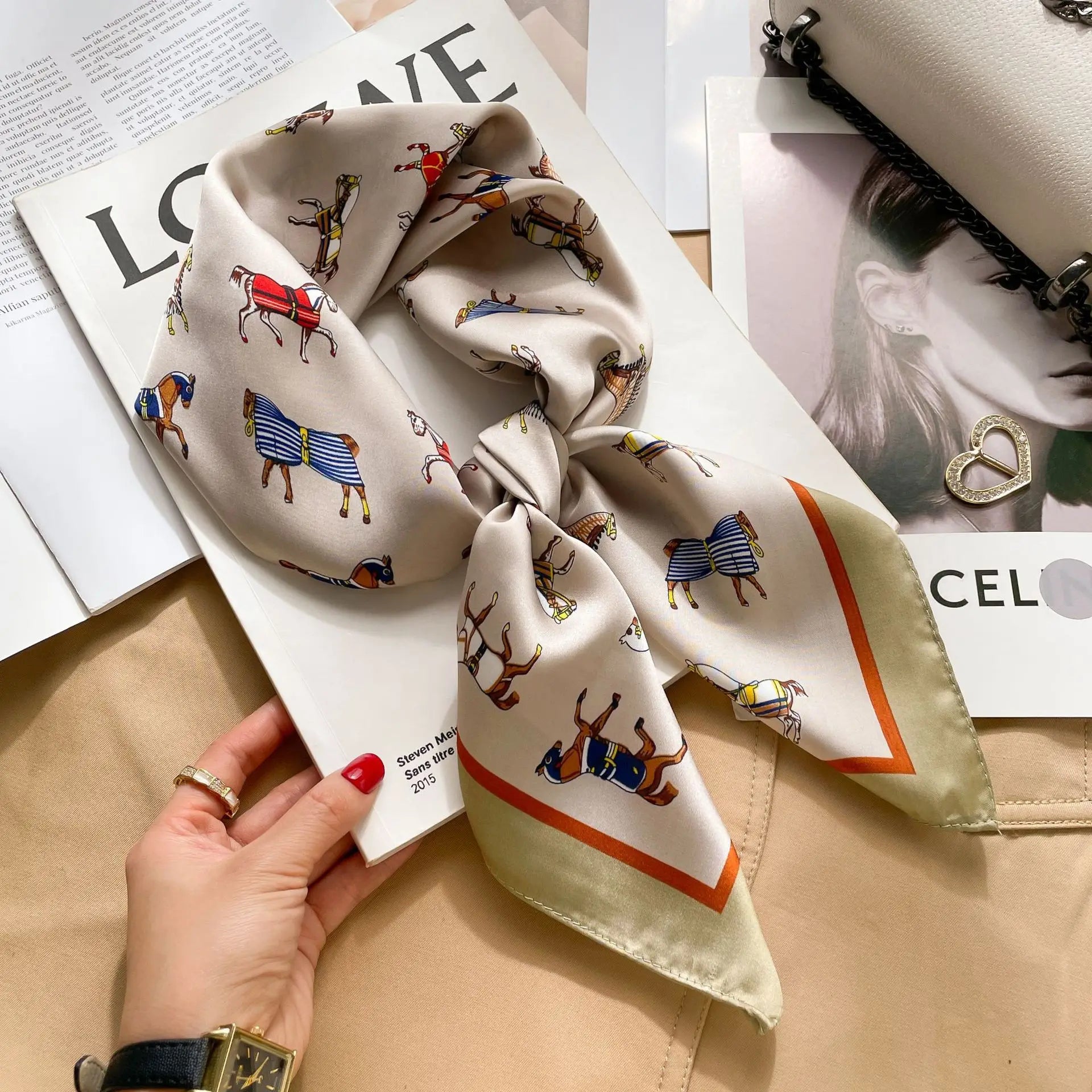LUXURY CHAIN PRINT SILK-LIKE SCARF