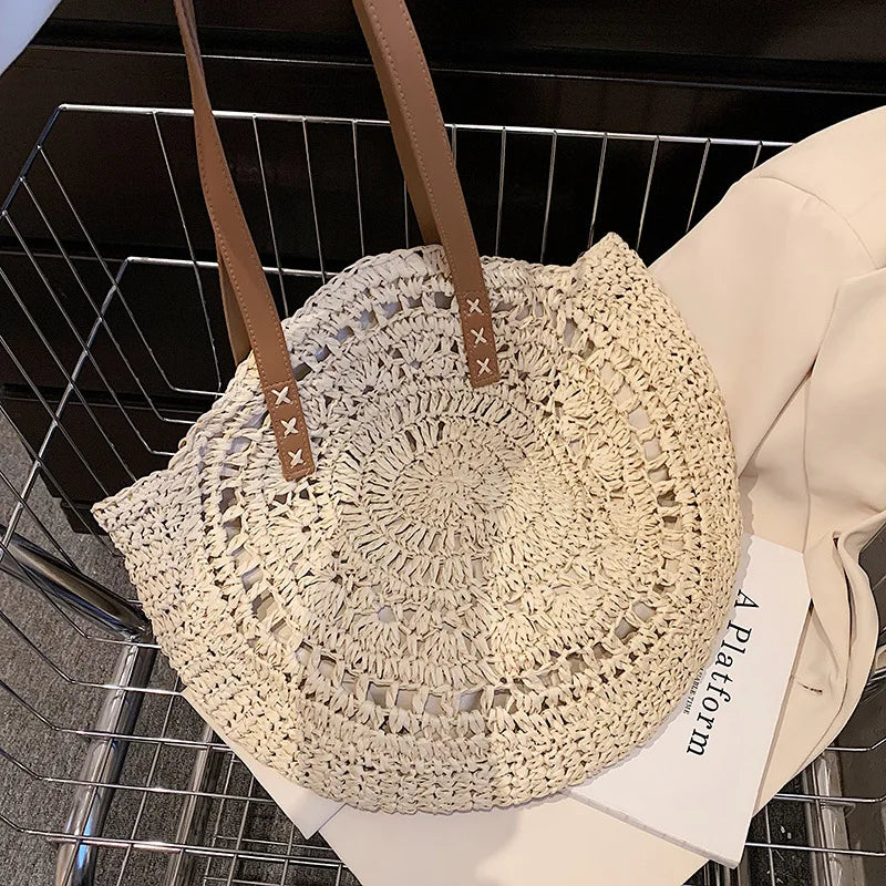VINTAGE ROUND BEACH STRAW BAG