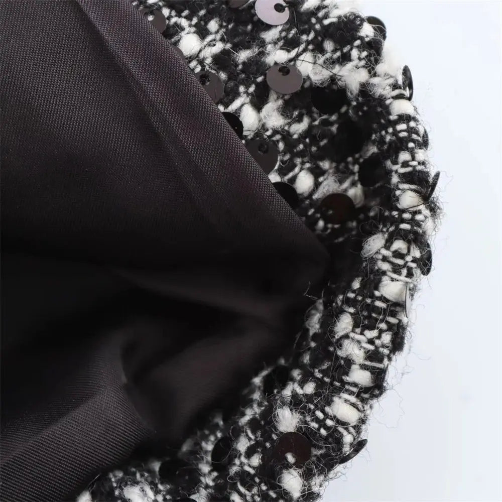 WOMEN’S TEXTURED SHORT JACKET WITH PEARL DETAILS SOLELII