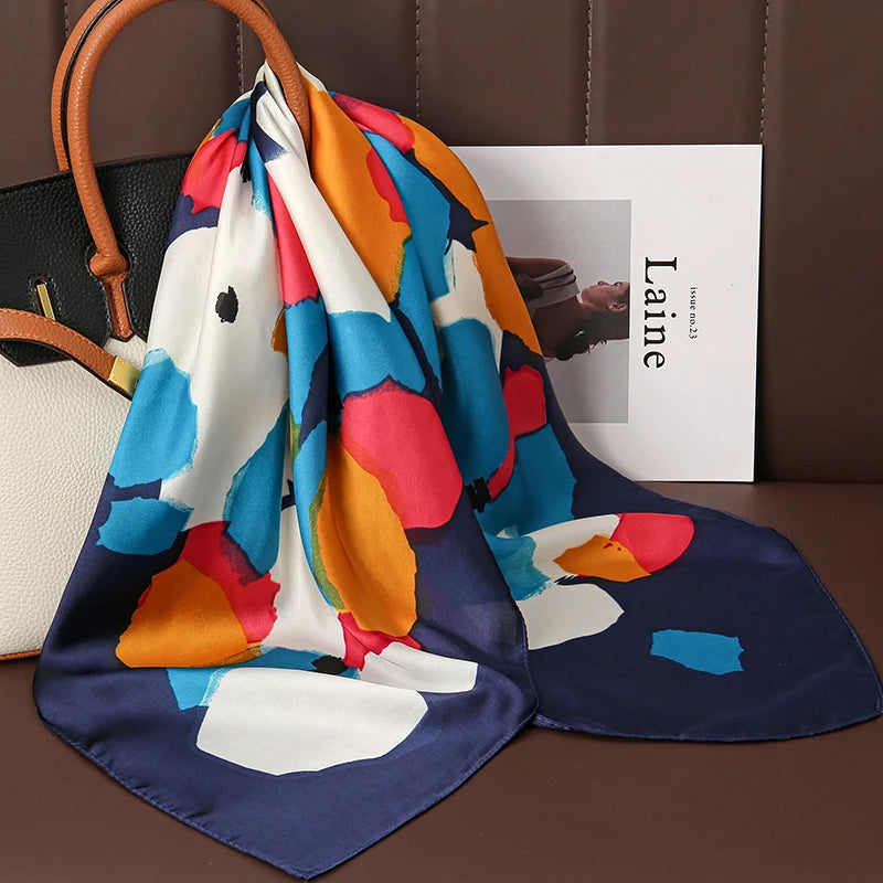 LUXURIOUS PRINTED WOMEN'S SCARF