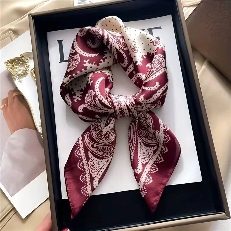 LUXURY CHAIN PRINT SILK-LIKE SCARF