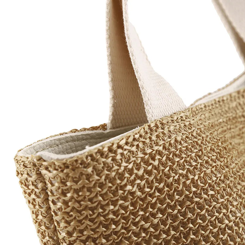 WOVEN STRAW BUCKET MESSENGER BAG