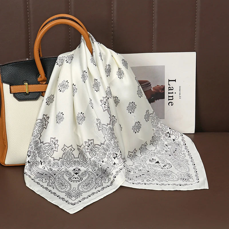 LUXURIOUS PRINTED WOMEN'S SCARF