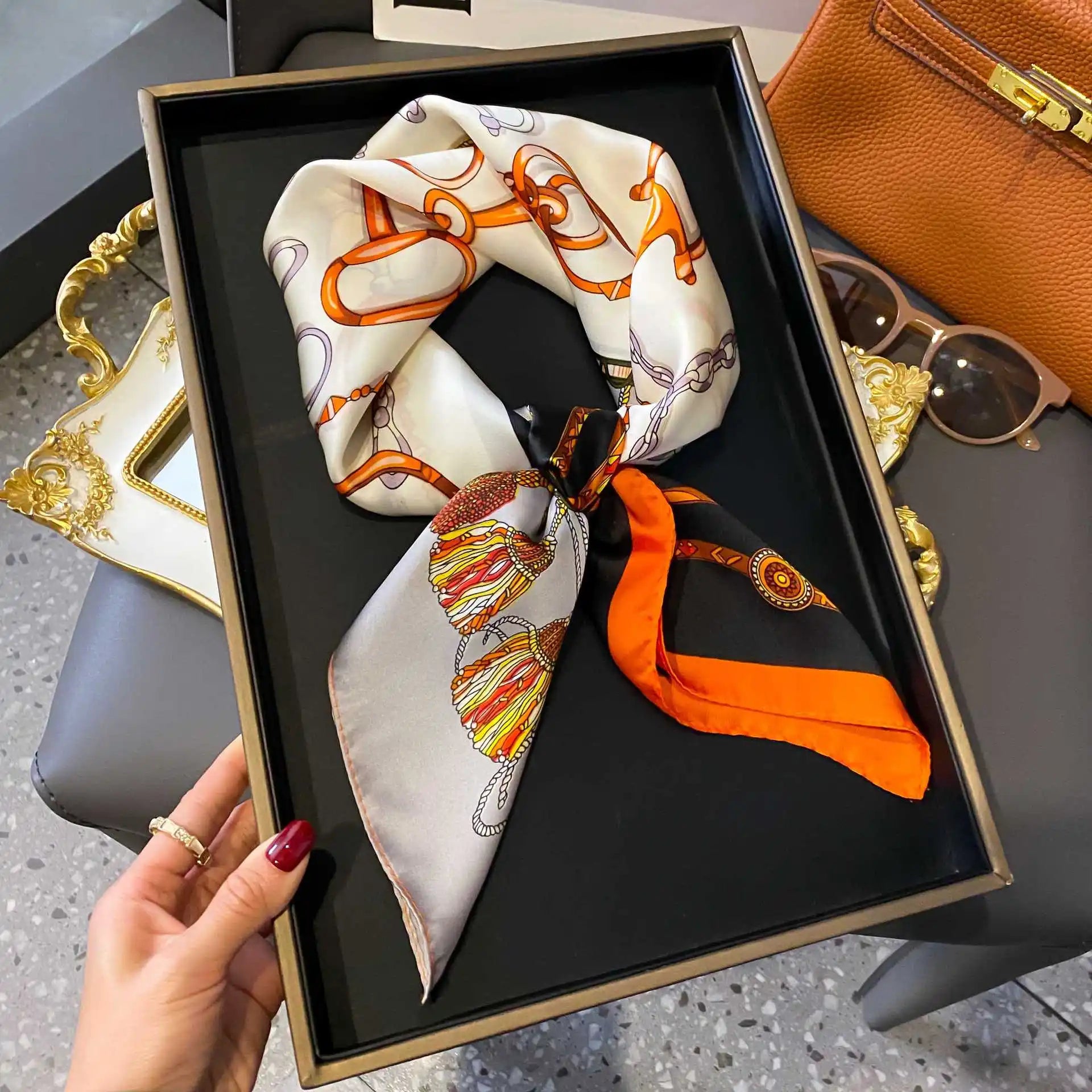 LUXURY CHAIN PRINT SILK-LIKE SCARF