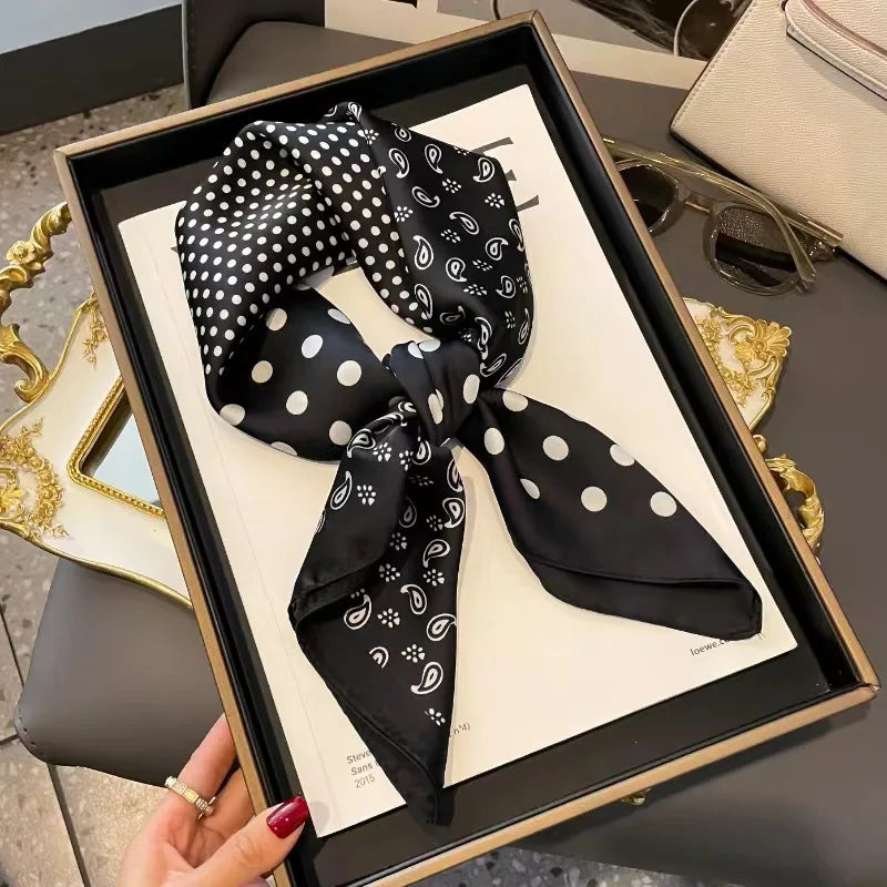LUXURY CHAIN PRINT SILK-LIKE SCARF
