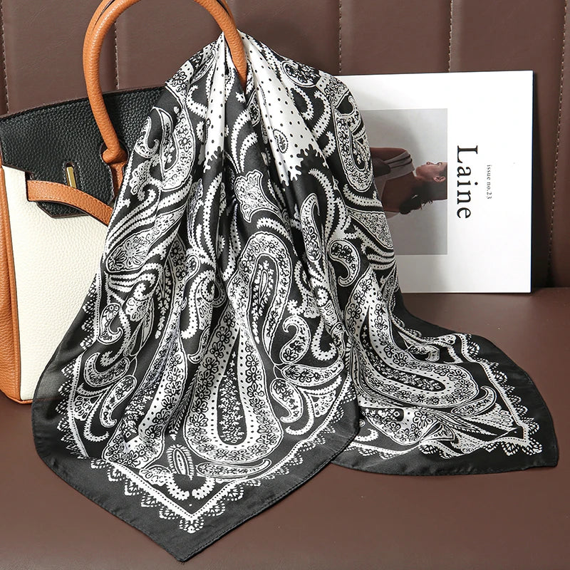 LUXURIOUS PRINTED WOMEN'S SCARF