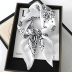 WOMEN'S SILK-LIKE SQUARE SCARF SOLELII