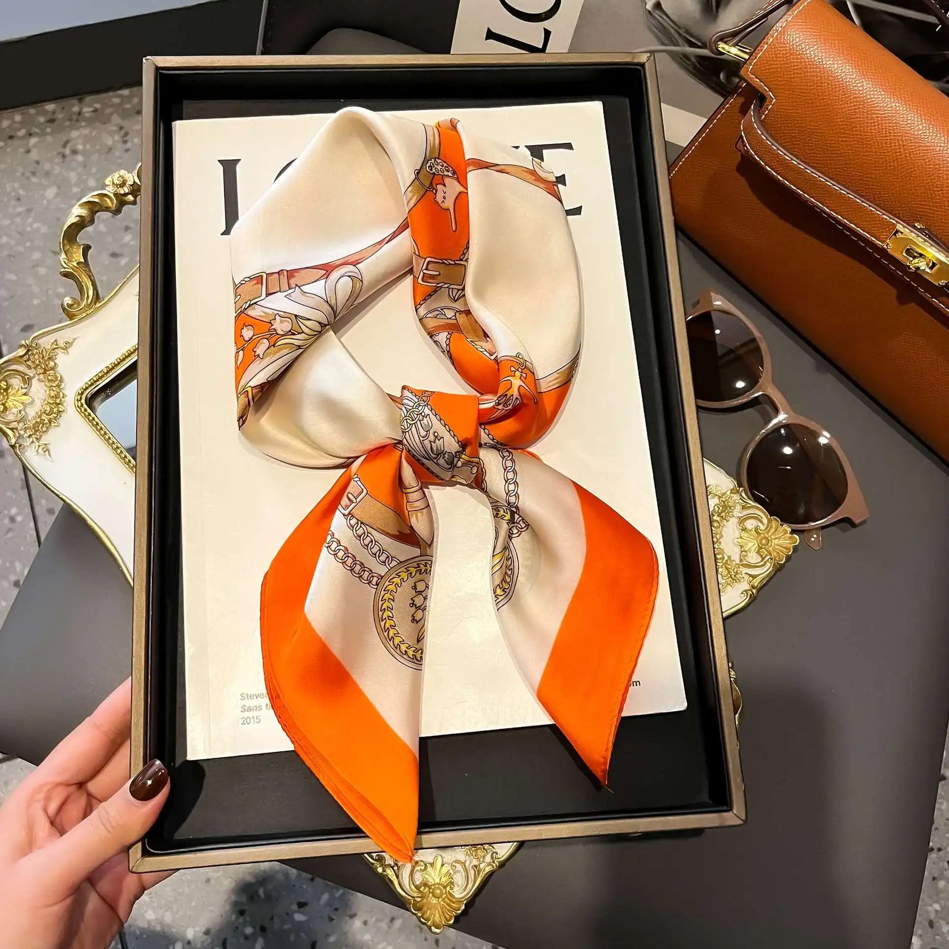 LUXURY CHAIN PRINT SILK-LIKE SCARF