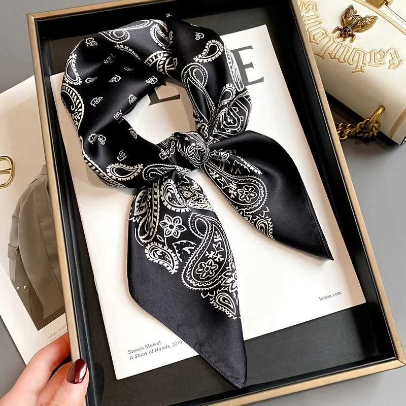 LUXURY CHAIN PRINT SILK-LIKE SCARF