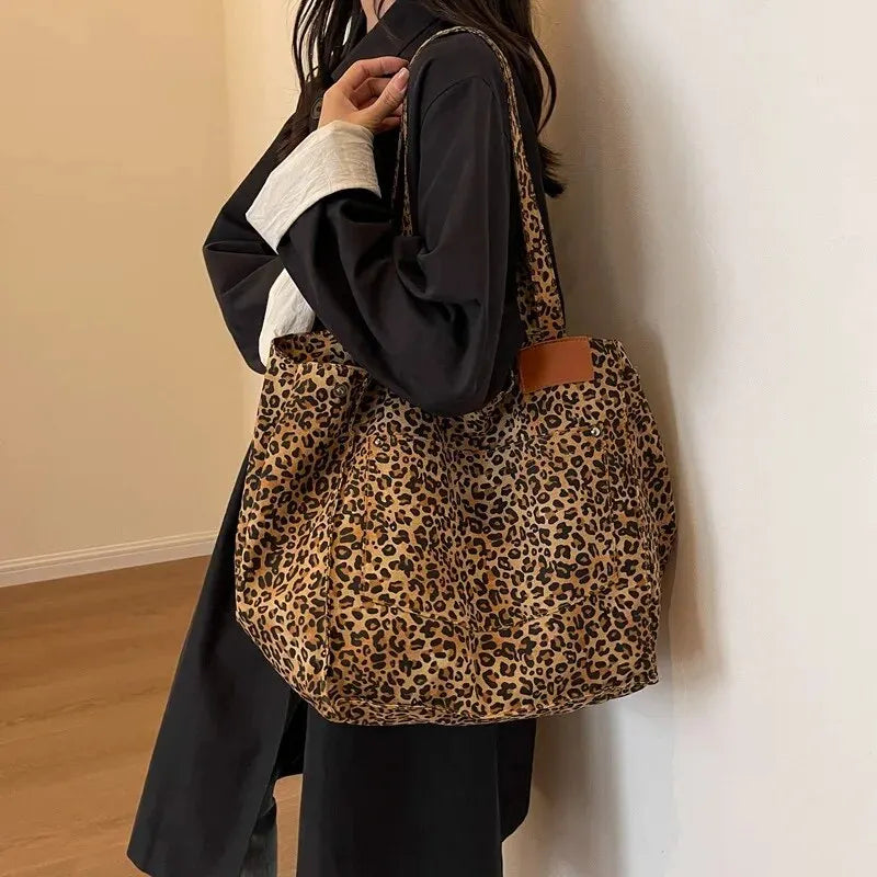 LEOPARD PRINT TOTE BAG