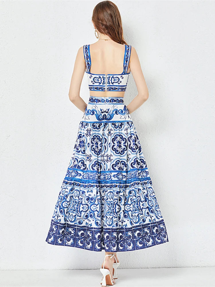 UMMER BLUE & WHITE PORCELAIN TWO-PIECE SET