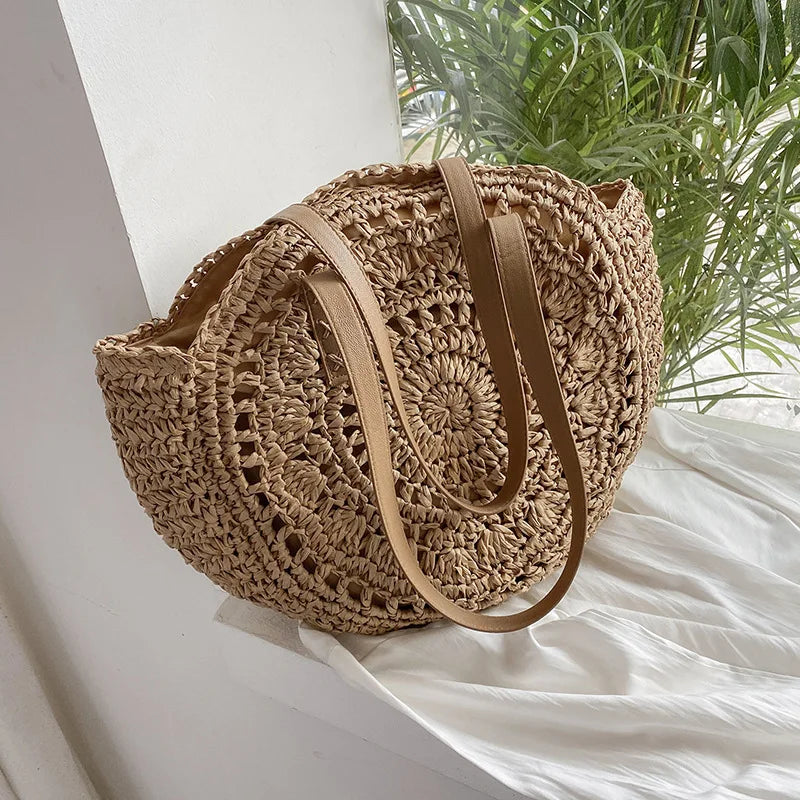 ROUND WOVEN STRAW SHOULDER BAG