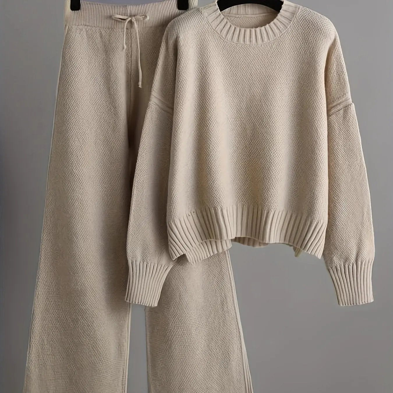 WOMEN’S KNIT SWEATER AND PANTS SET SOLELII